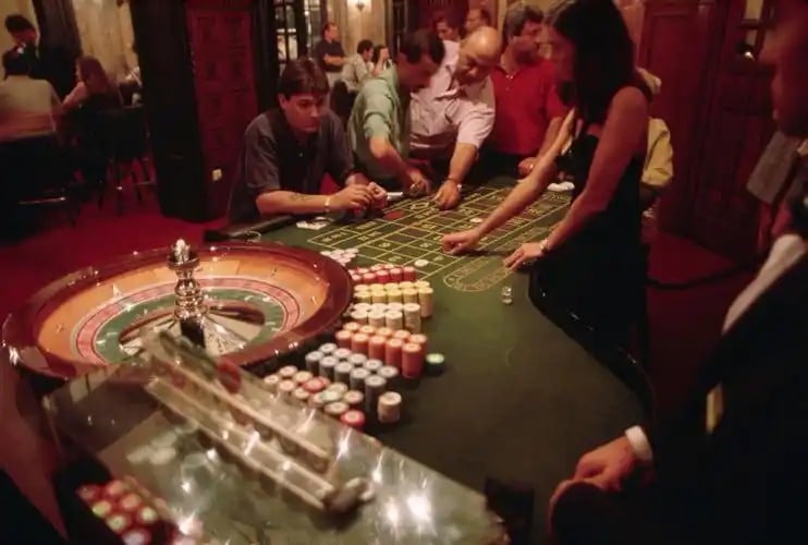 Layanan pelanggan profesional naga168 siap membantu pengguna Live Casino kapan saja
